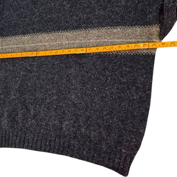 Eddie Bauer Vintage Long Sleeve Gray V-Neck Pullover Wool Blend Sweater. XL. - Picture 3 of 6